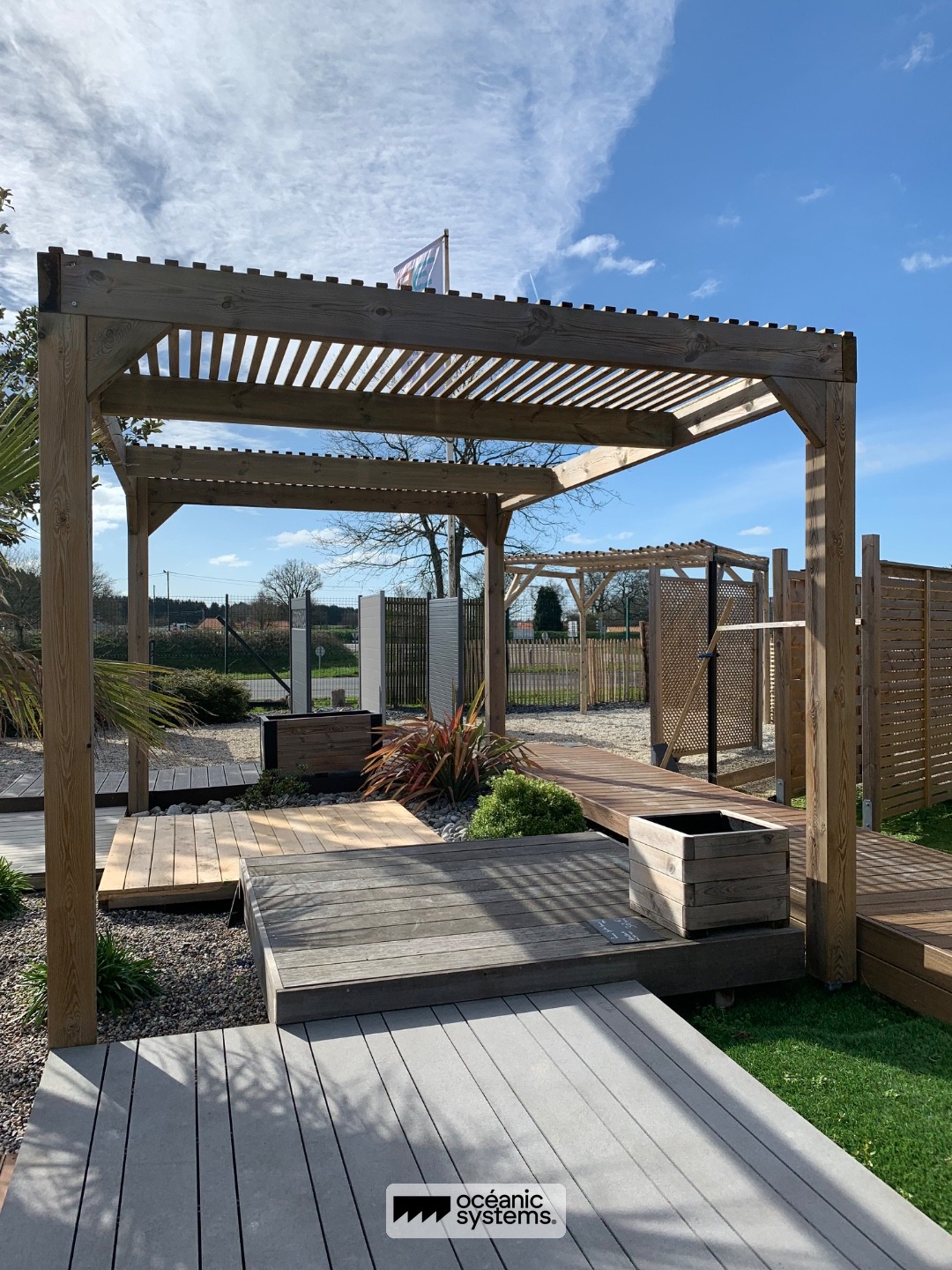 Pergola bois sur-mesure à Notre-Dame-de-Monts — Océanic Systems