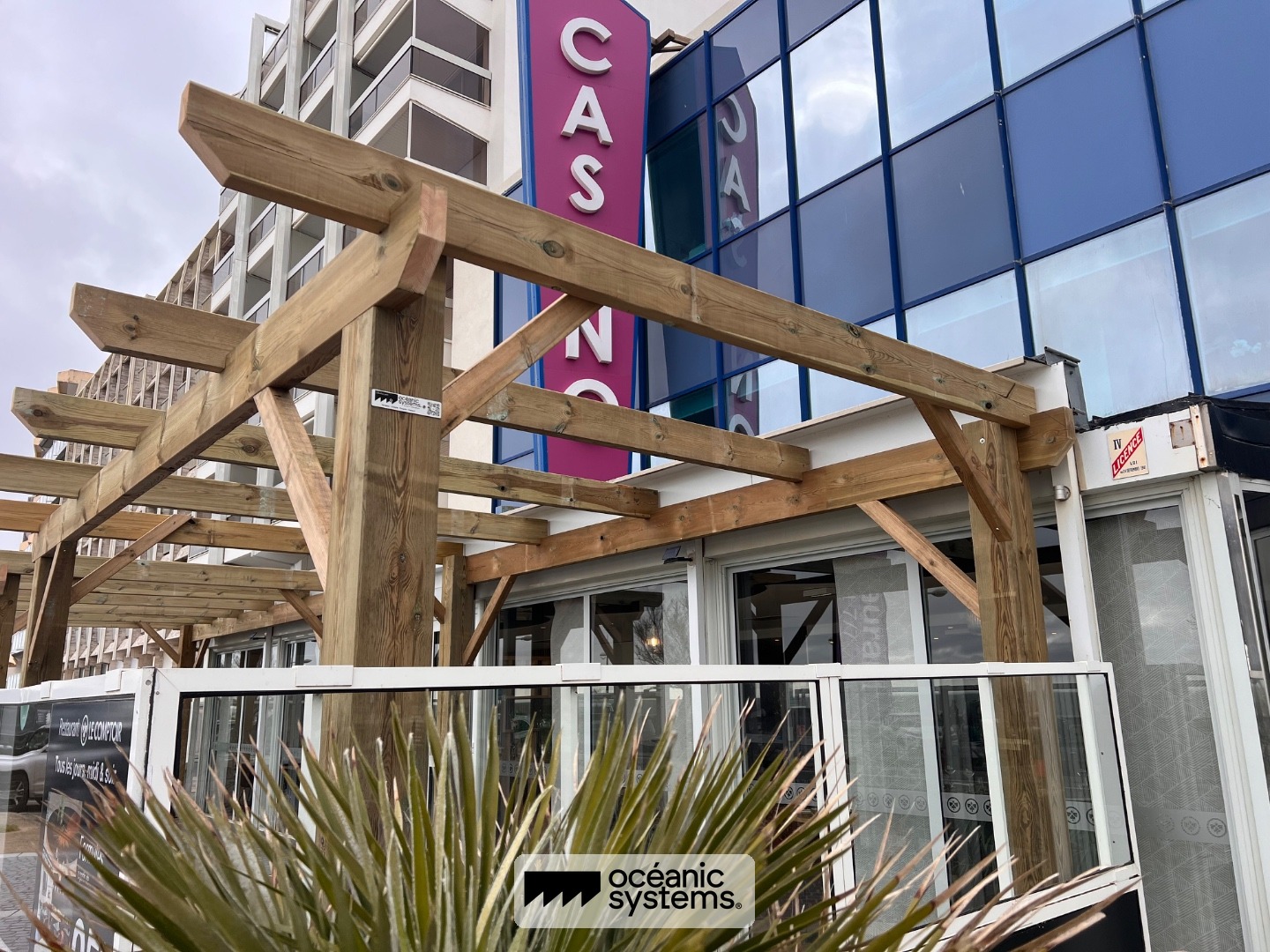 Pergola bois massif sur-mesure