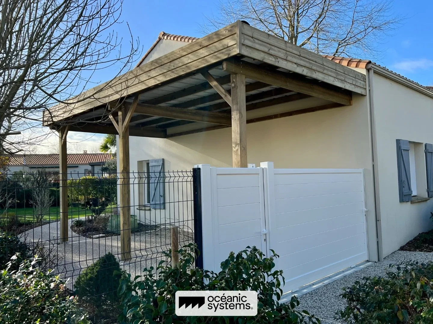 Carport bois massif sur-mesure