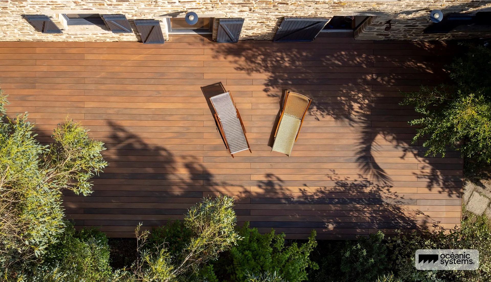 Vue drone terrasse composite réalisée par Océanic Systems en Vendée
